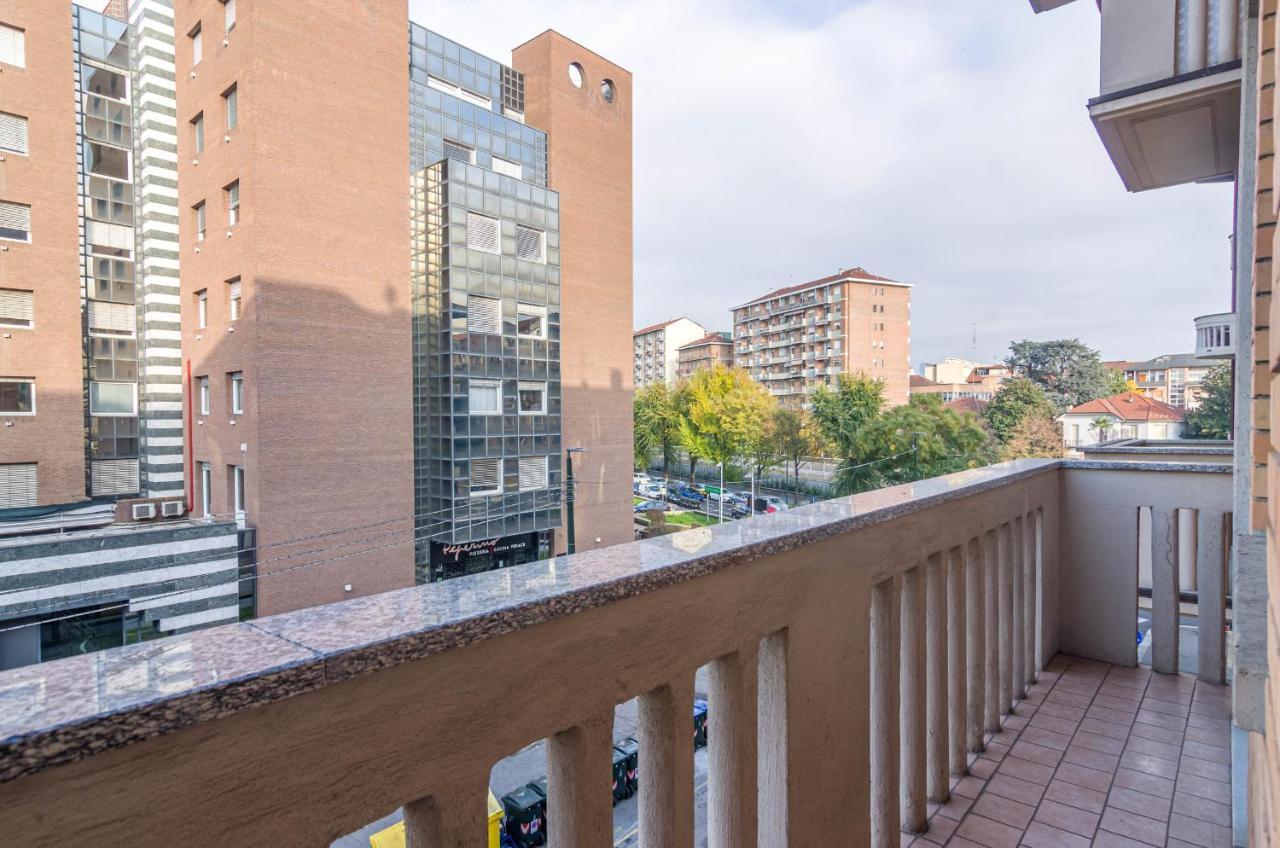 Cenisia District : Bright Sunflower Mini Flat Turin Exterior photo